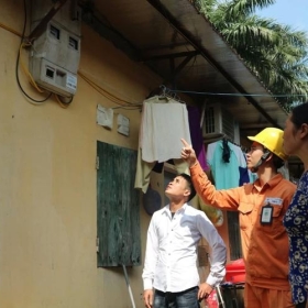 Bảng Giá Điện Sinh Hoạt 2024 - Cách Tính Tiền Điện Phòng Trọ Cho Sinh Viên, Người Lao Động Thuê Nhà